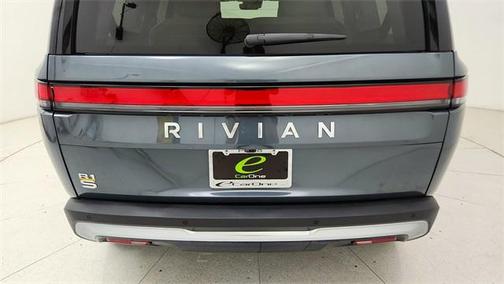 2023 Rivian R1S Adventure