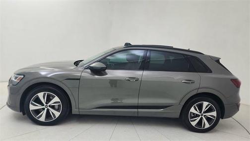 2024 Audi Q8 e-tron Premium