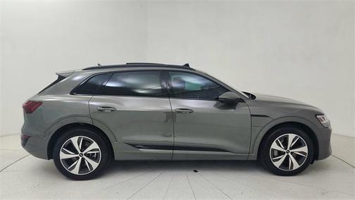 2024 Audi Q8 e-tron Premium