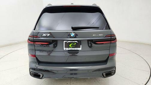 Dravit Grey Metallic 2026 BMW X7 xDrive40i