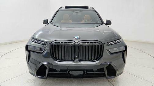 Dravit Grey Metallic 2026 BMW X7 xDrive40i