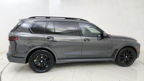 Dravit Grey Metallic 2026 BMW X7 xDrive40i