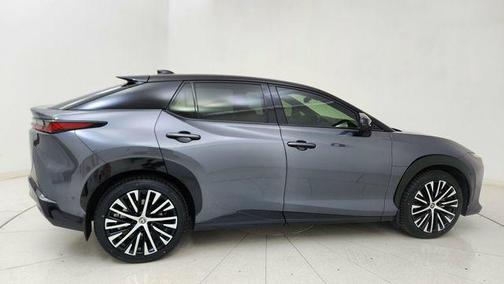 Cloudburst Gray/Black 2023 Lexus RZ 450e Luxury