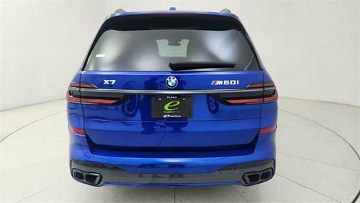 2024 BMW X7 M60i
