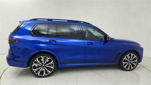 2024 BMW X7 M60i