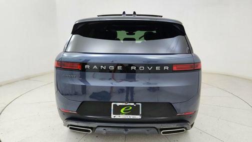 2025 Land Rover Range Rover Sport SE