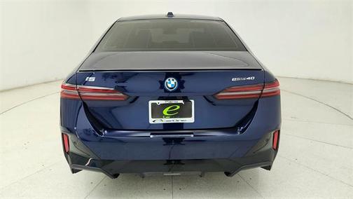 2025 BMW i5 eDrive40