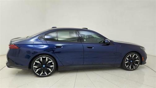 2025 BMW i5 eDrive40