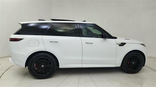 2024 Land Rover Range Rover Sport SE