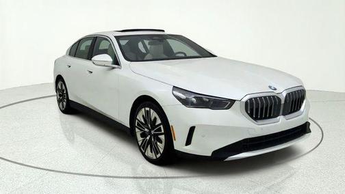 White Metallic 2025 BMW 540 xDrive
