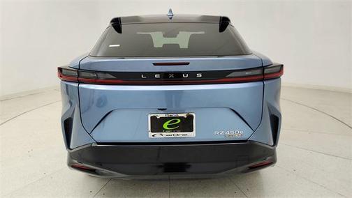 2023 Lexus RZ 450e Luxury