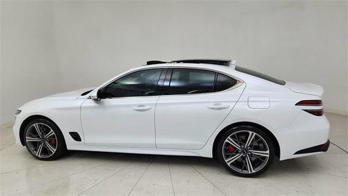 2025 Genesis G70 2.5T RWD