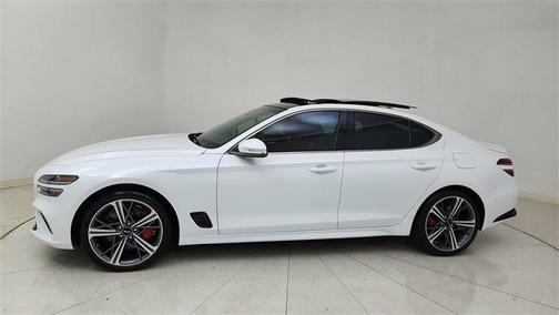 2025 Genesis G70 2.5T RWD