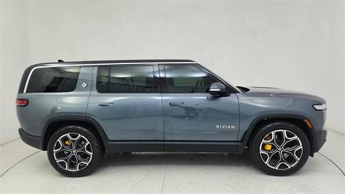 2023 Rivian R1S Adventure