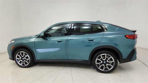 2025 BMW X2 xDrive28i