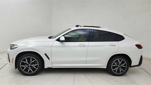 2025 BMW X4 xDrive30i