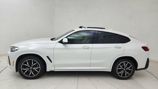2025 BMW X4 xDrive30i