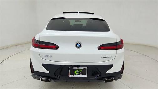 2025 BMW X4 xDrive30i