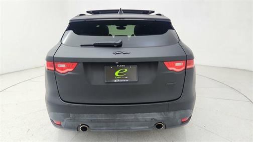 2019 Jaguar F-PACE 30t R-Sport