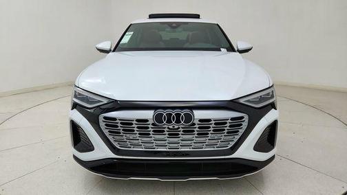 2024 Audi Q8 e-tron Premium Plus