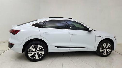 2024 Audi Q8 e-tron Premium Plus