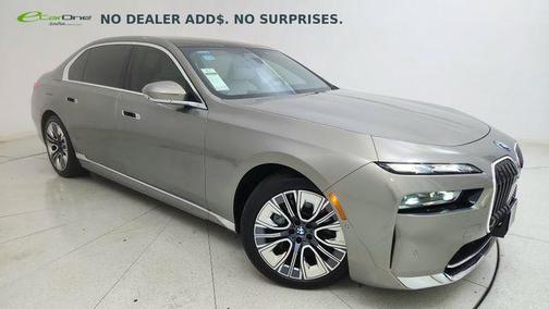 Gray Metallic 2024 BMW i7 xDrive60