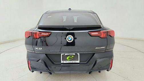 Black Sapphire Metallic 2025 BMW X2 xDrive28i