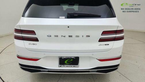 Uyuni White 2026 Genesis GV80 3.5T