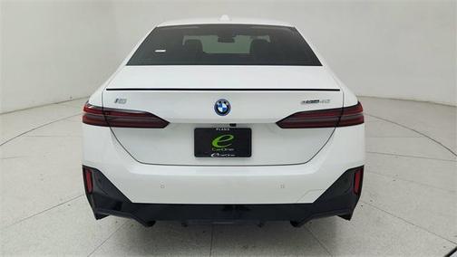 2024 BMW i5 eDrive40