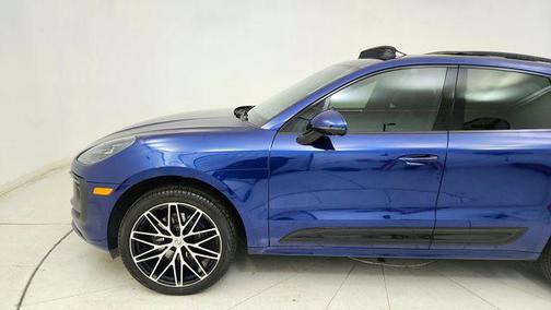 2024 Porsche Macan Base