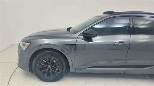 2024 Audi Q8 e-tron Prestige