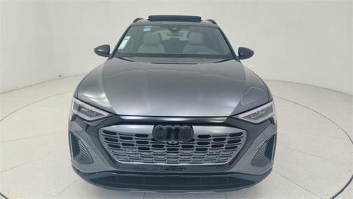 2024 Audi Q8 e-tron Prestige
