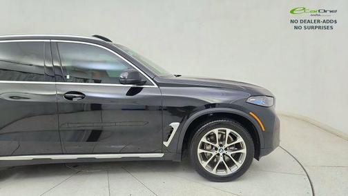 Black Sapphire Metallic 2026 BMW X5 xDrive40i