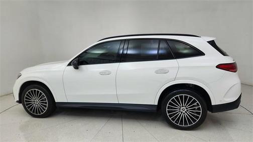 2025 Mercedes-Benz GLC 300 Base