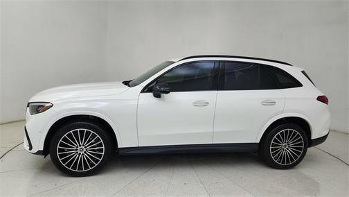 2025 Mercedes-Benz GLC 300 Base