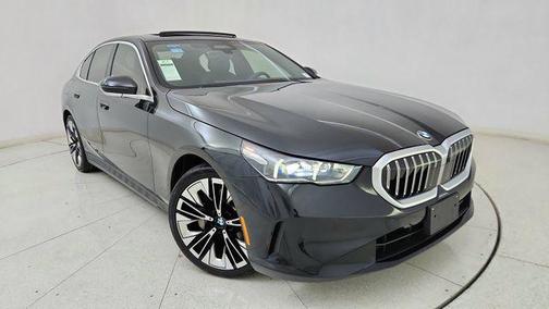 Black Sapphire Metallic 2024 BMW 530 i
