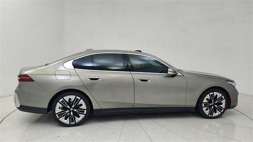 2024 BMW 530 i