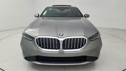 2024 BMW 530 i