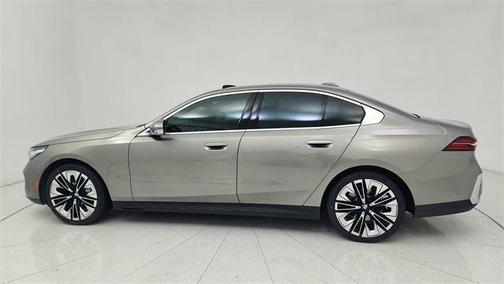 2024 BMW 530 i