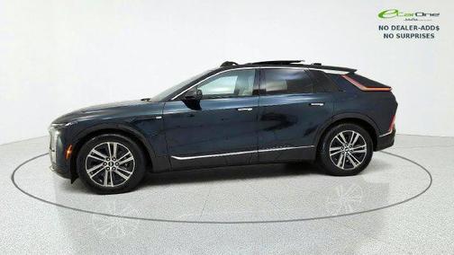Emerald Lake Metallic 2024 Cadillac LYRIQ Luxury