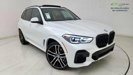 Mineral White Metallic 2023 BMW X5 sDrive40i
