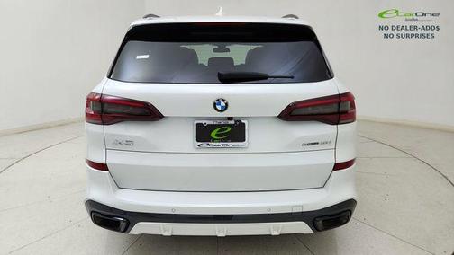 Mineral White Metallic 2023 BMW X5 sDrive40i