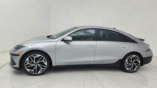 2025 Hyundai IONIQ 6 SEL
