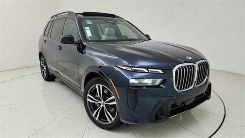 2025 BMW X7 xDrive40i