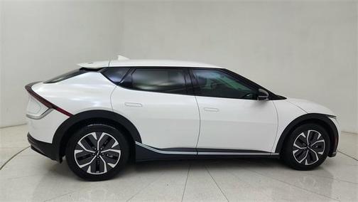 2022 Kia EV6 Light