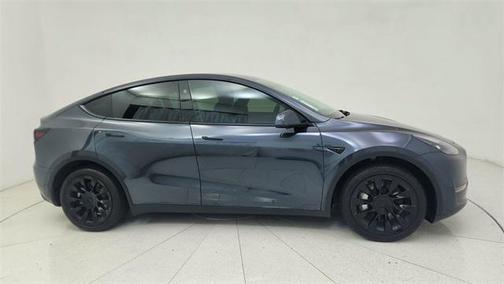 2024 Tesla Model Y Long Range Dual Motor All-Wheel Drive