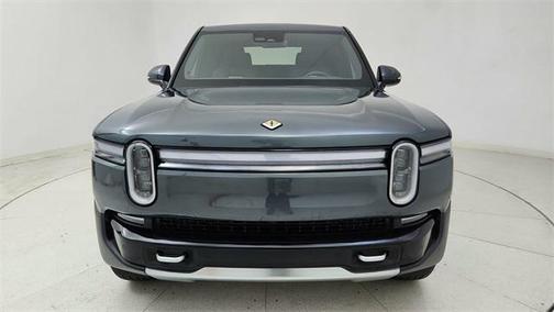 2025 Rivian R1T Adventure