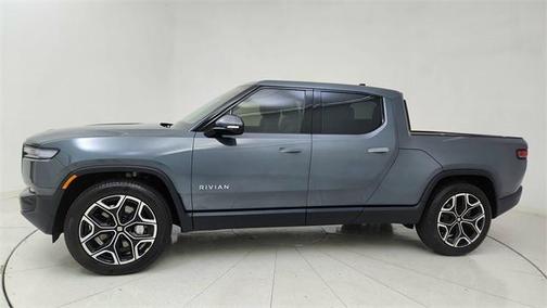 2025 Rivian R1T Adventure