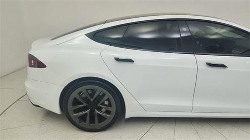 2022 Tesla Model S Base