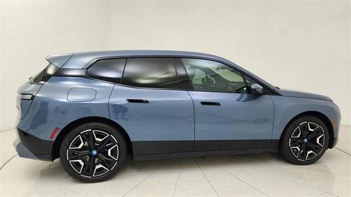 2023 BMW iX M60